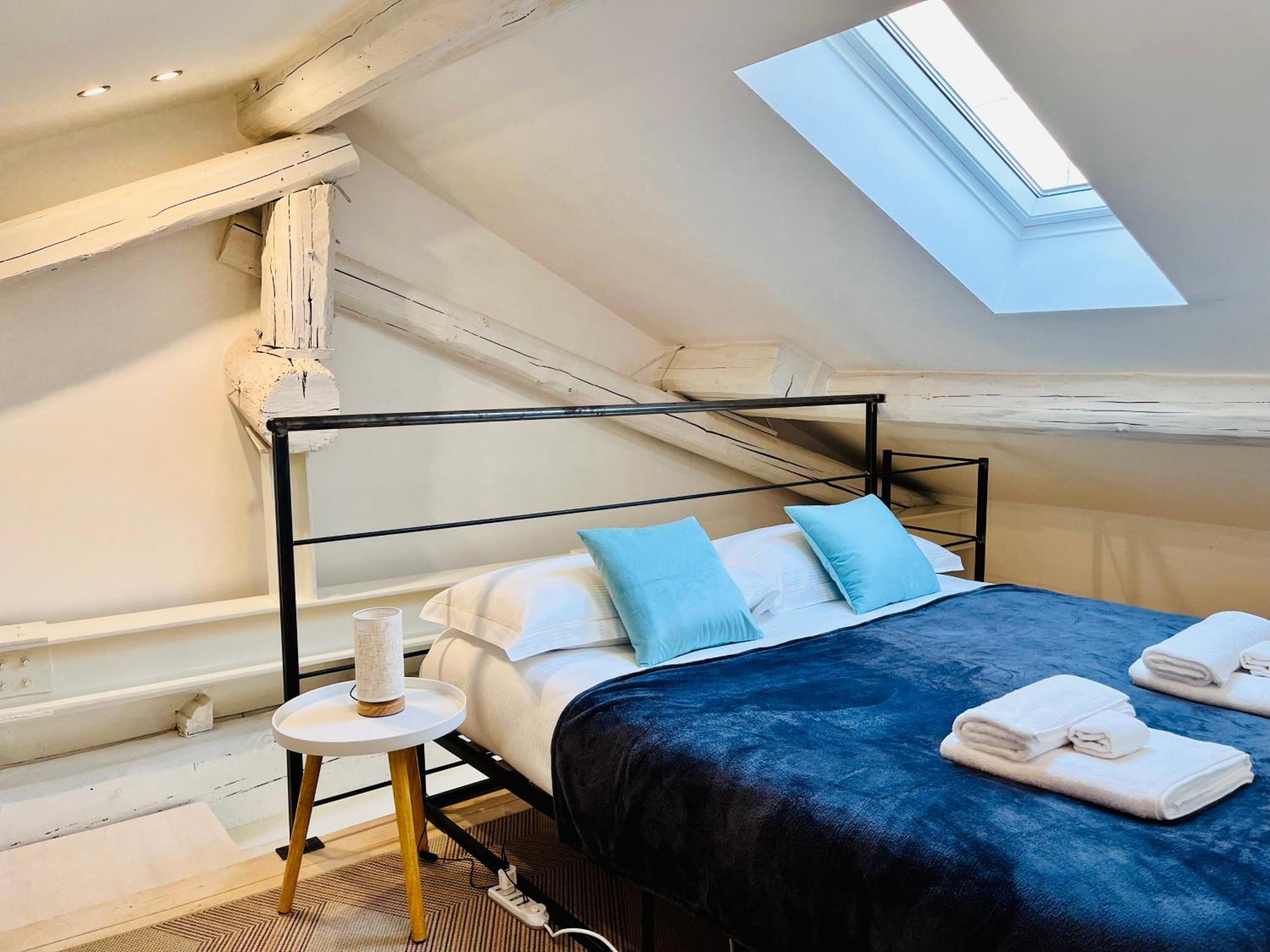 Riverside Loft Navigli - Spacious Two-Bedroom Apartment Milan Exterior photo