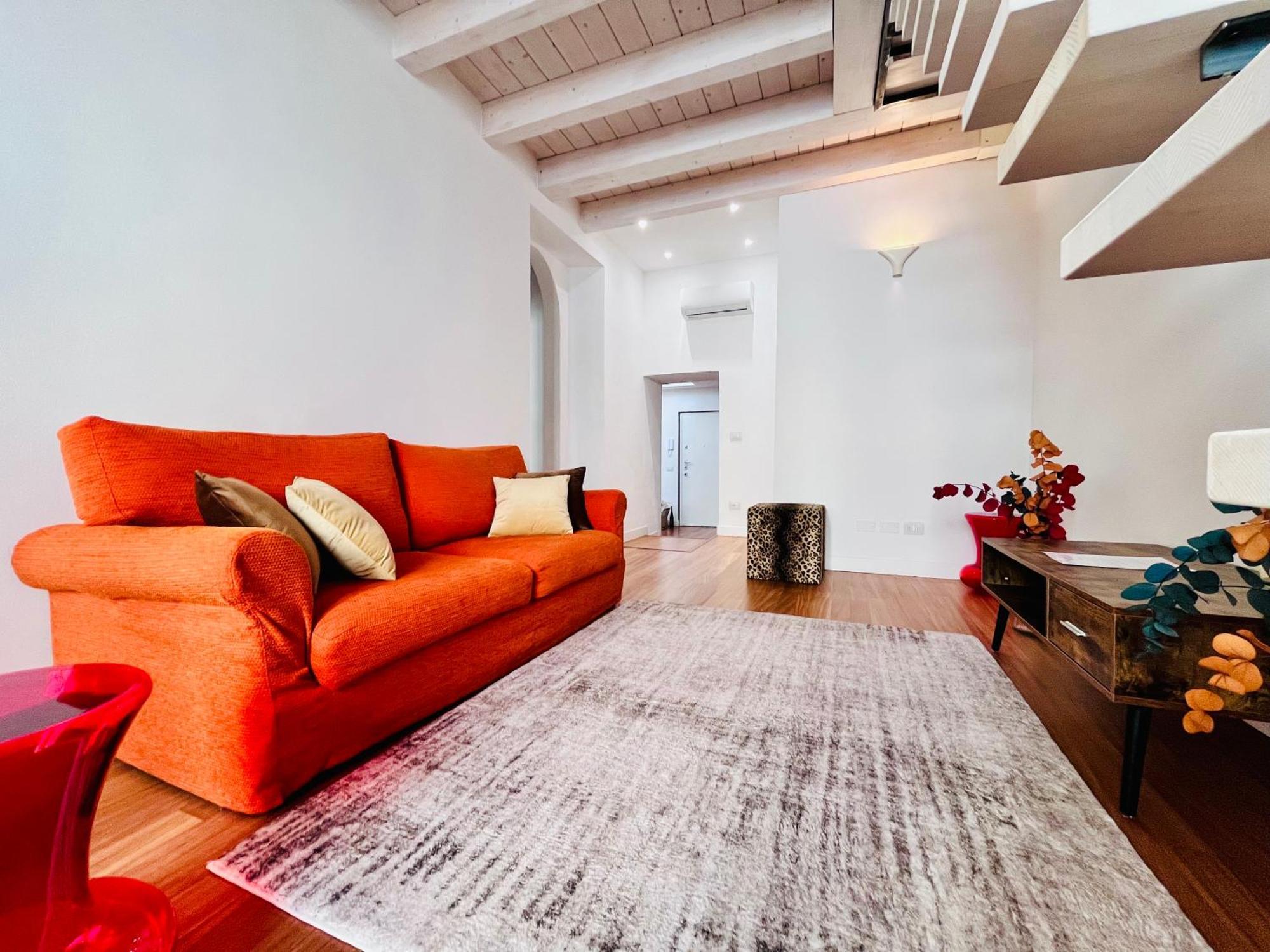 Riverside Loft Navigli - Spacious Two-Bedroom Apartment Milan Exterior photo