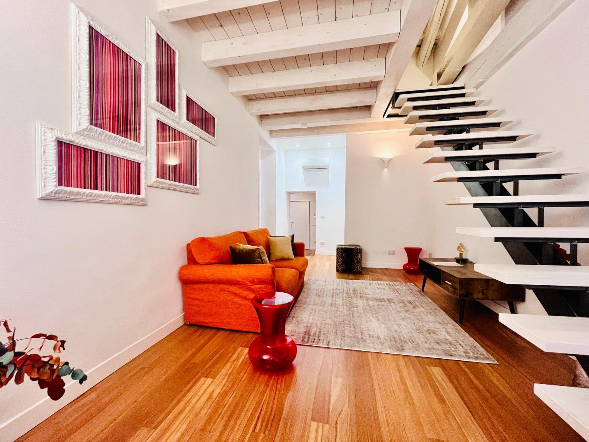 Riverside Loft Navigli - Spacious Two-Bedroom Apartment Milan Exterior photo