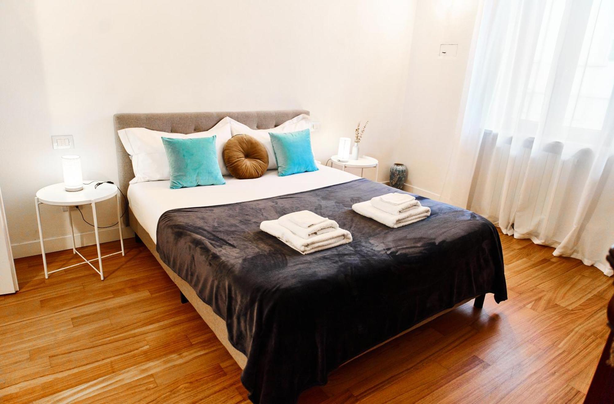 Riverside Loft Navigli - Spacious Two-Bedroom Apartment Milan Exterior photo